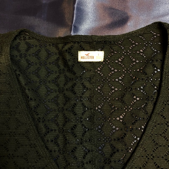 Hollister Crop top - Picture 2 of 7